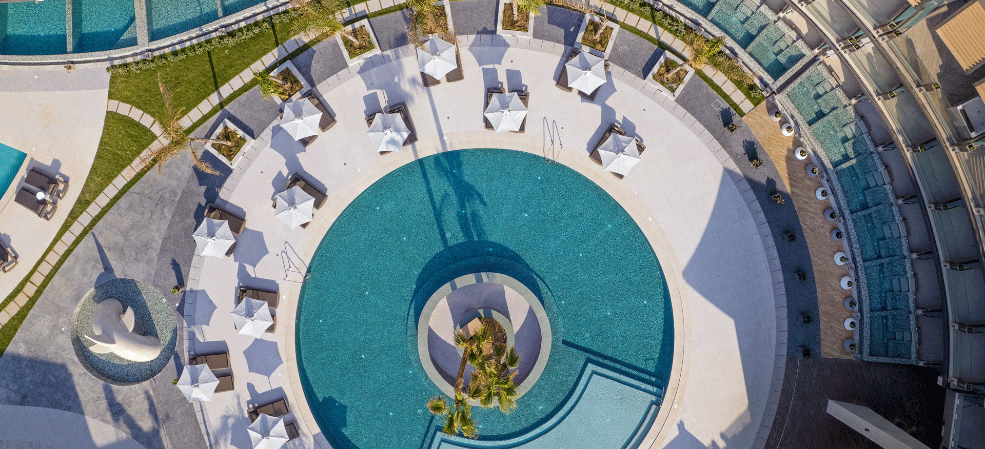 Nautilux Rethymno row